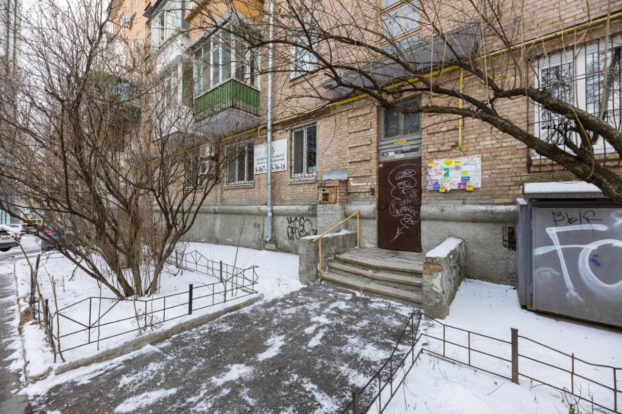 На Палаце Спорта Appartement Kiev Buitenkant foto