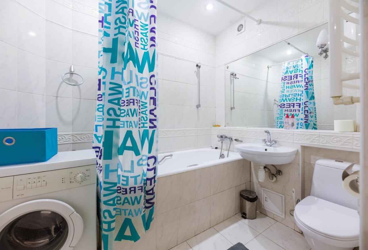 На Палаце Спорта Appartement Kiev Buitenkant foto