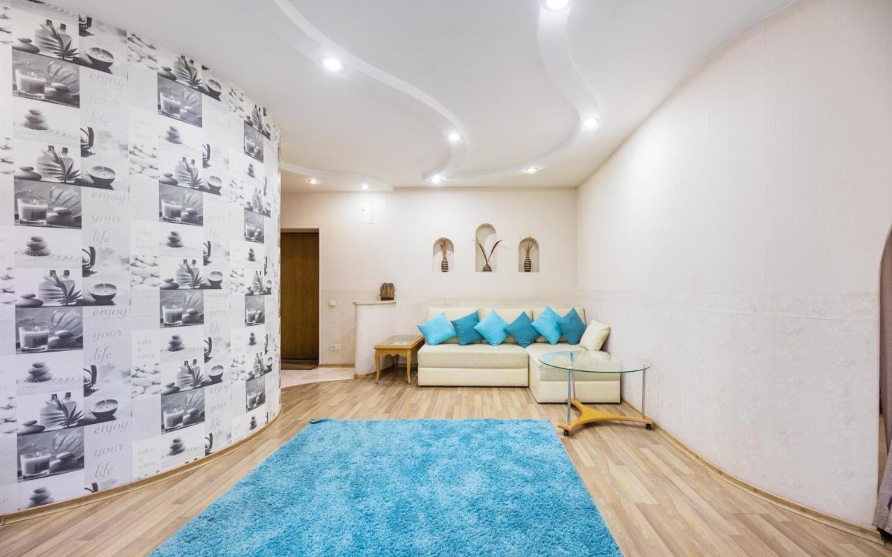 На Палаце Спорта Appartement Kiev Buitenkant foto